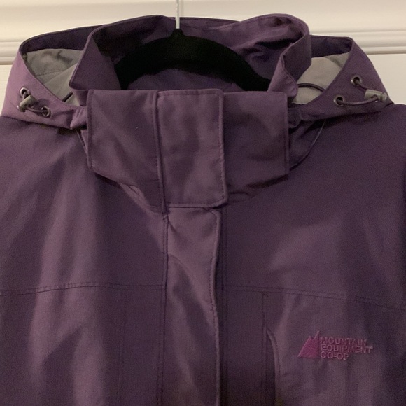 EUC Mountain Equipment Co-op winter coat - Picture 2 of 16